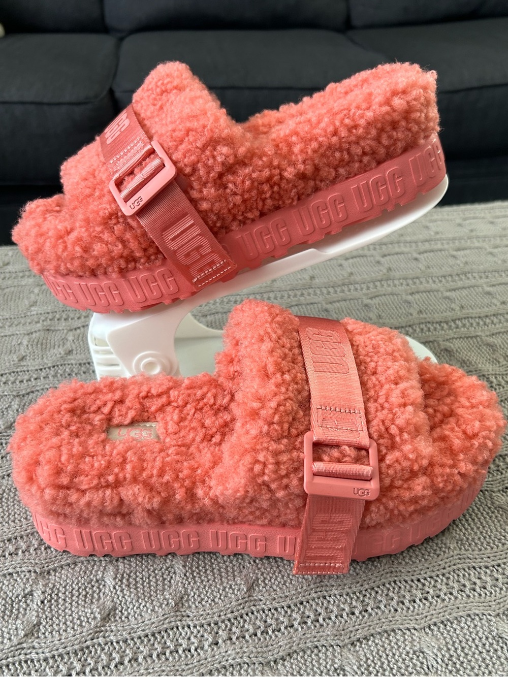 UGG pluffita slide slippers